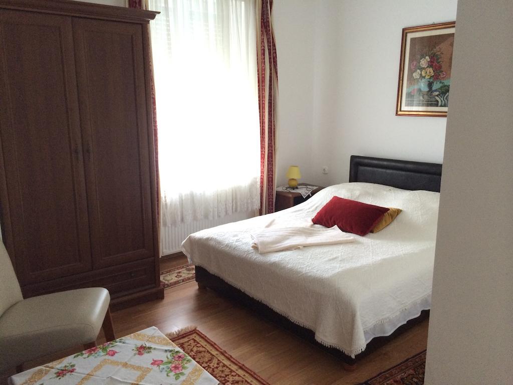 Villa Rubin Panzio ไฮจ์ดุสโซบอสโล ห้อง รูปภาพ