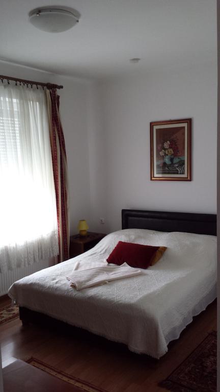 Villa Rubin Panzio ไฮจ์ดุสโซบอสโล ห้อง รูปภาพ