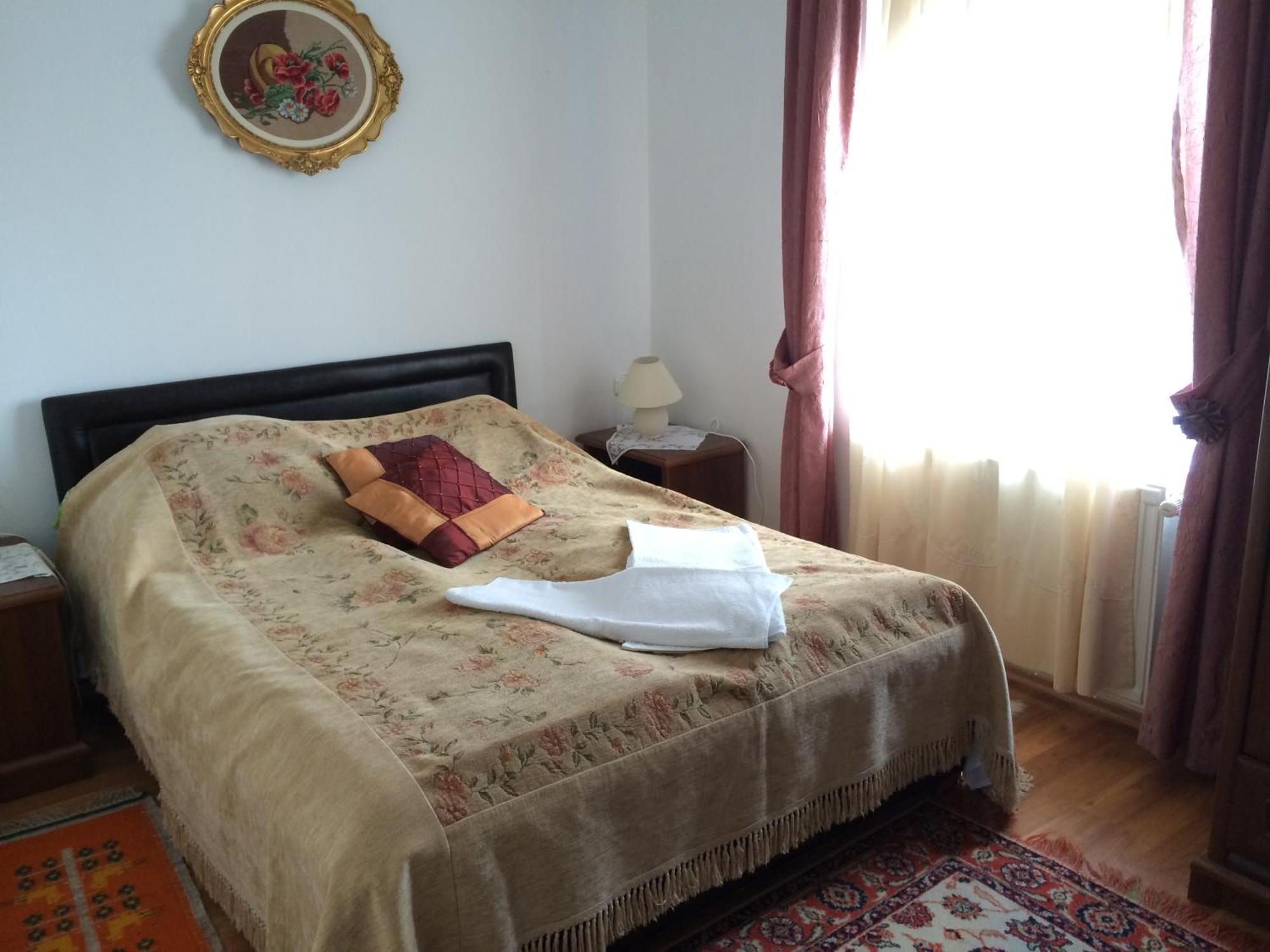 Villa Rubin Panzio ไฮจ์ดุสโซบอสโล ภายนอก รูปภาพ